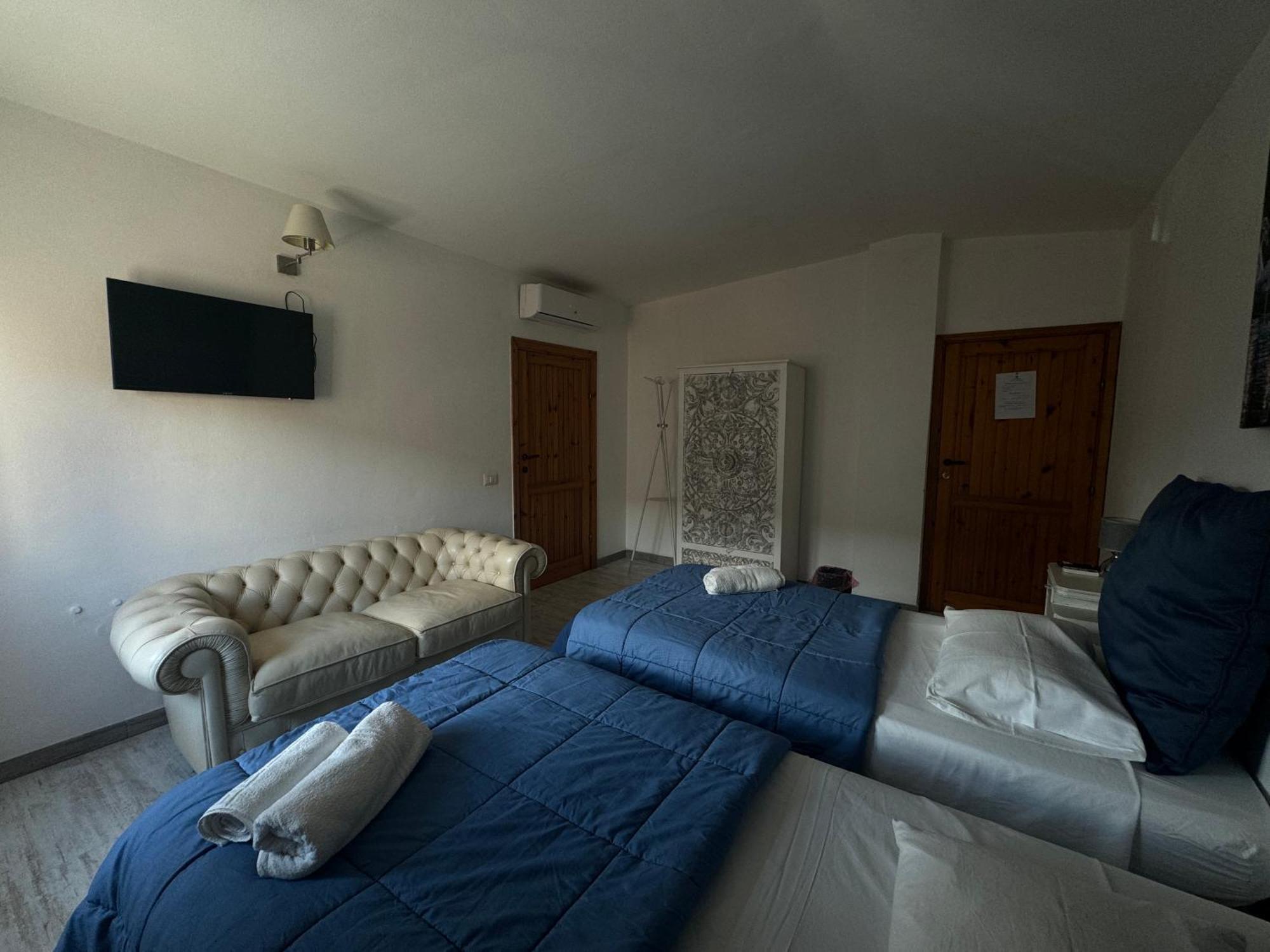 Pm 1 Via Armando Diaz Guest House Olbia Luaran gambar
